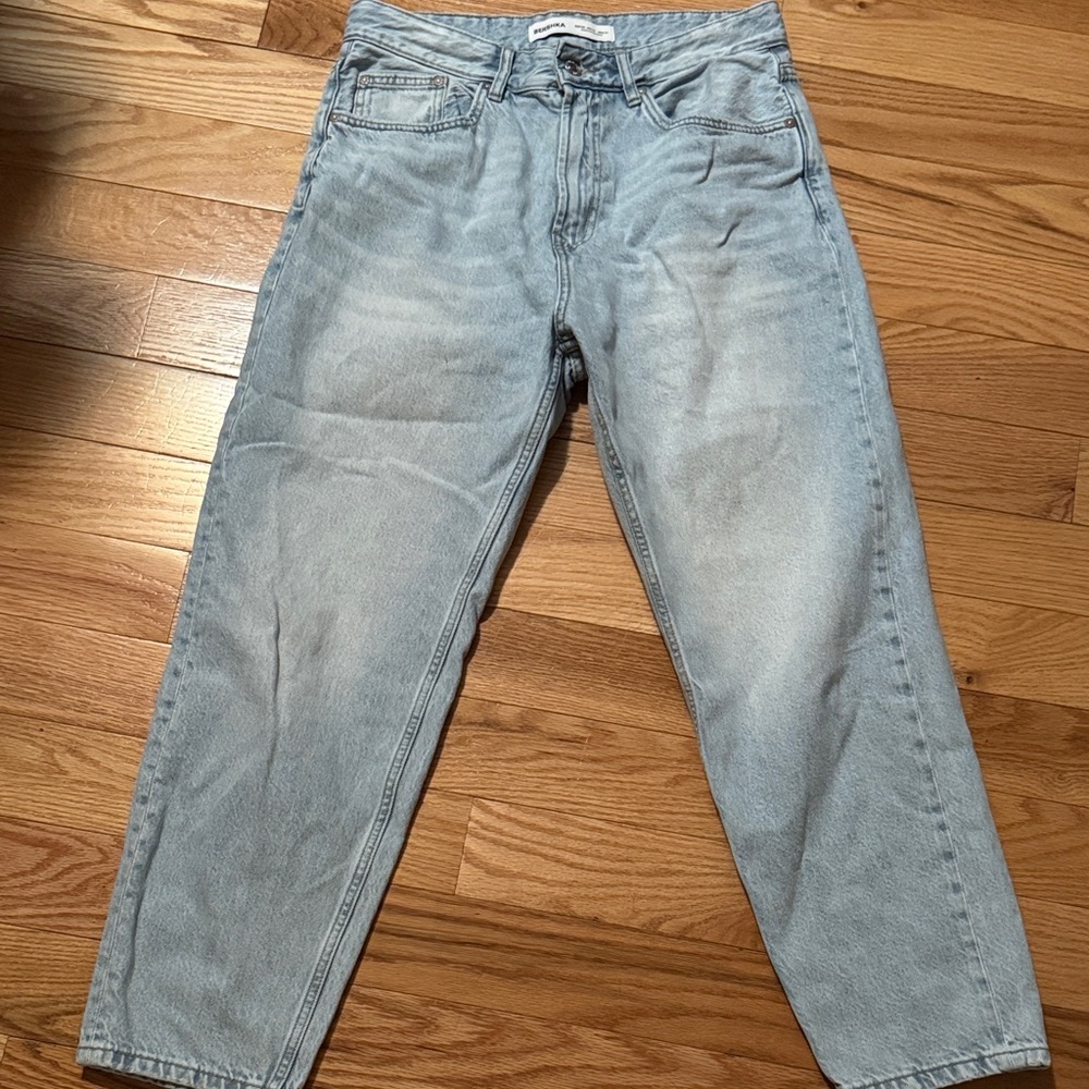 Bershka Women’s High Rise Baggy Fit Denim Jeans Size 31